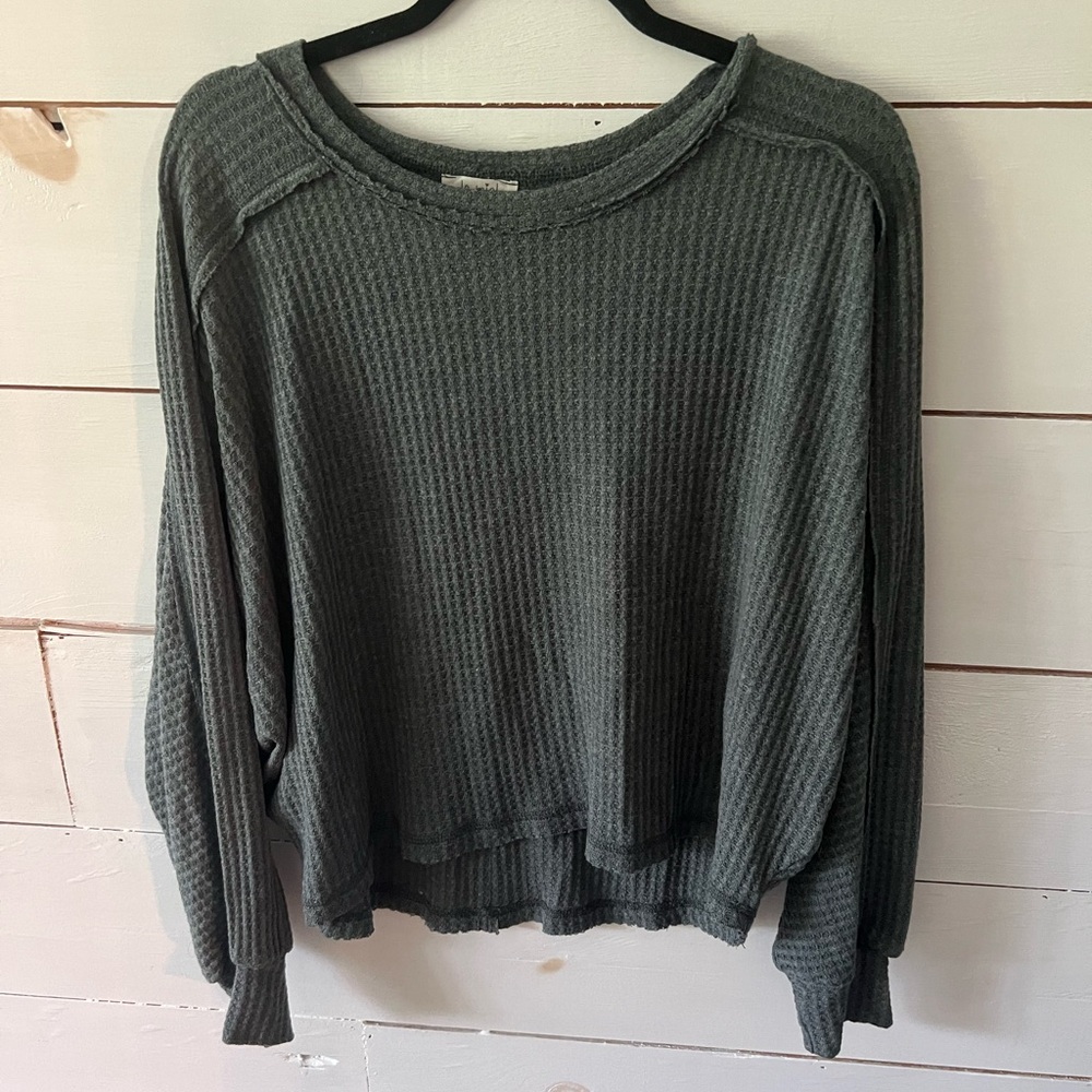 La Miel waffle knit pullover size small.